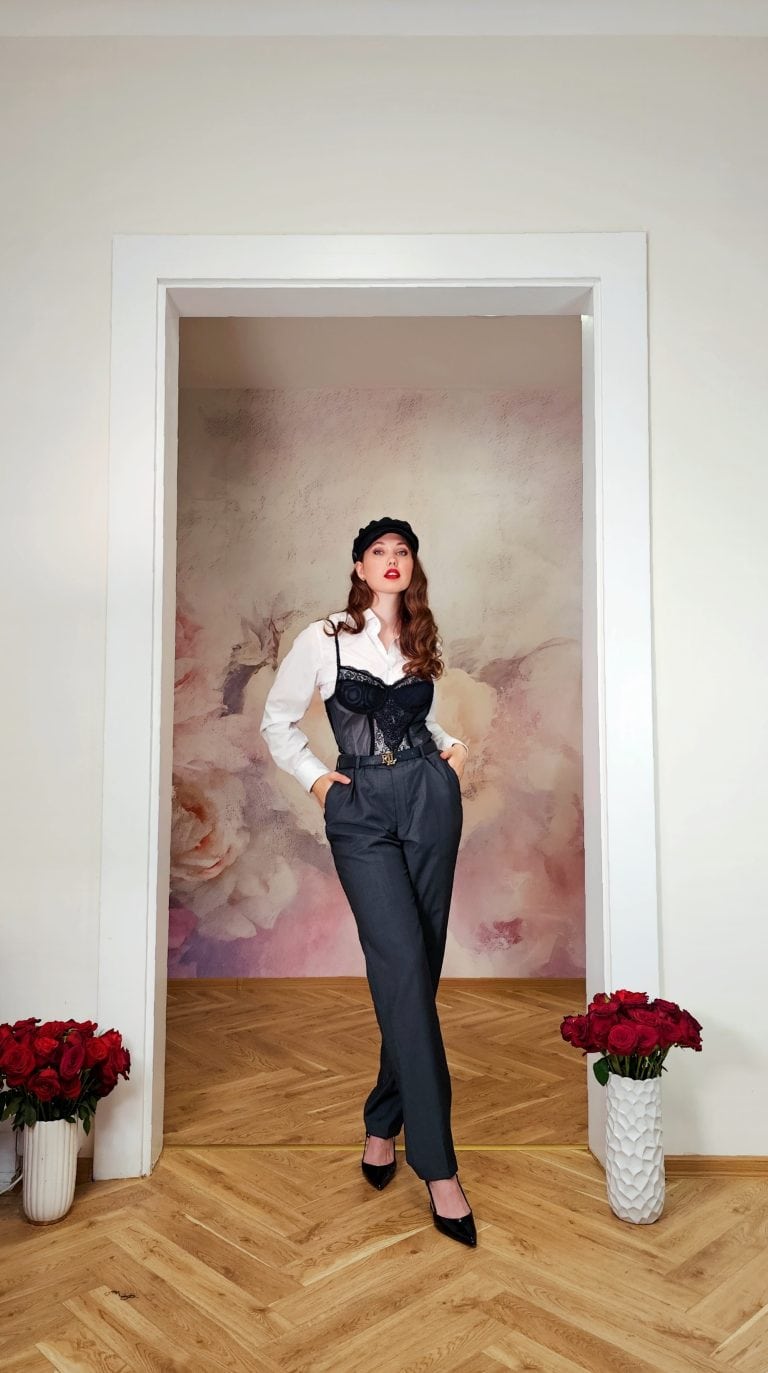 Elegantní šedé společenské kalhoty rovného střihu