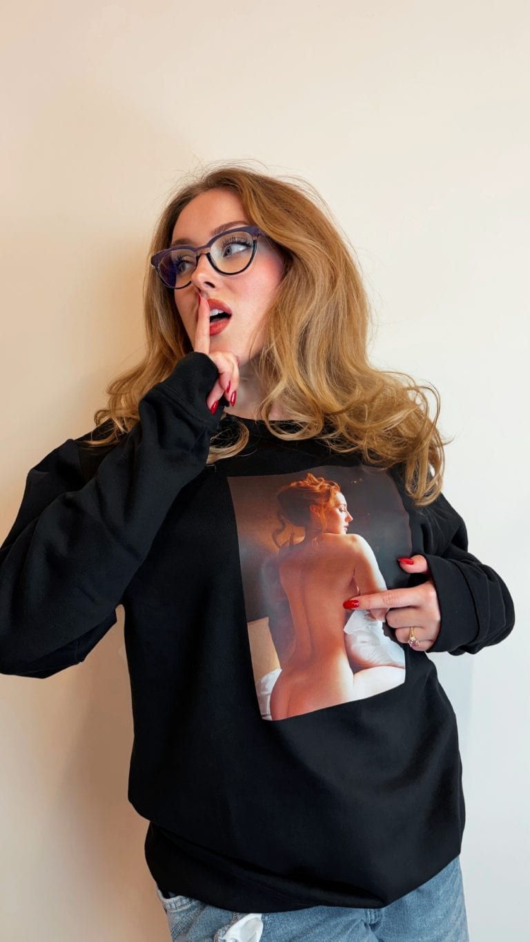 Domů 8 Černá oversized mikina EVA