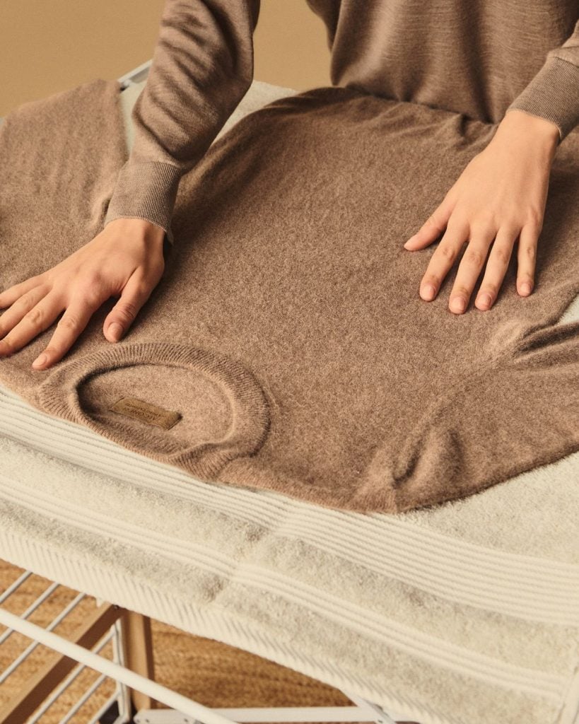 Jak pečovat o vlnu a kašmír, aby ti vydržely roky 2 Jak pečovat o vlnu a kašmír, aby ti vydržely roky