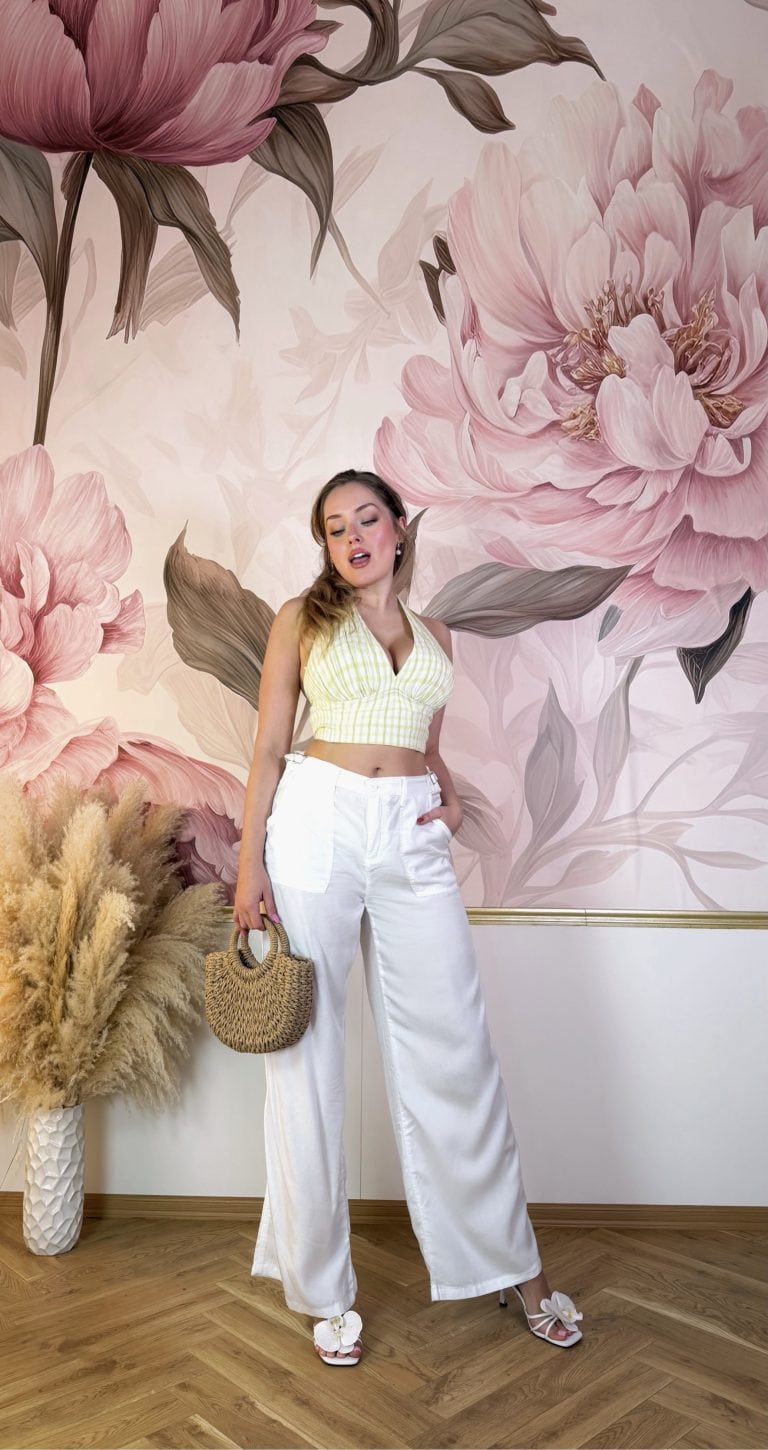 Ležérní bílé kalhoty s vyšším pasem