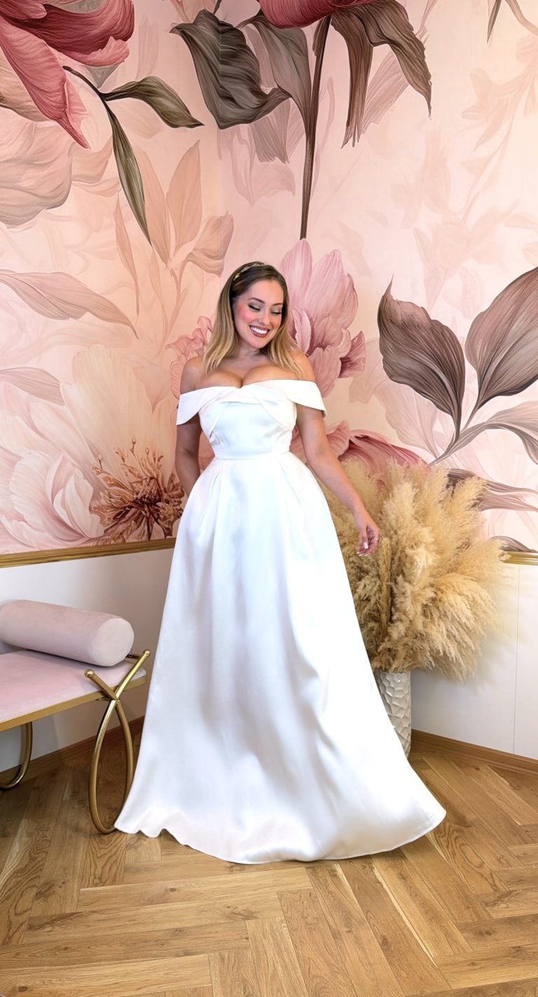 Domů 16 Jednoduché bílé maxi luxusní Coast svatební šaty s výraznými ramínky, podšívkou, kapsami